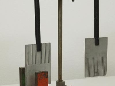 Magnet mit Metallblechen