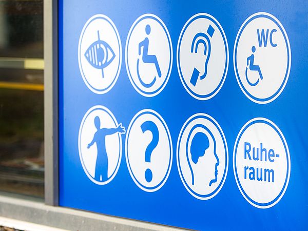 Verschiedene Symbole im Kontext Beeinträchtigung