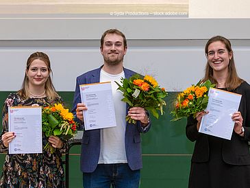 This year, three laureates shared the award for outstanding Master of education theses, which is endowed with a total of 500 euros. 