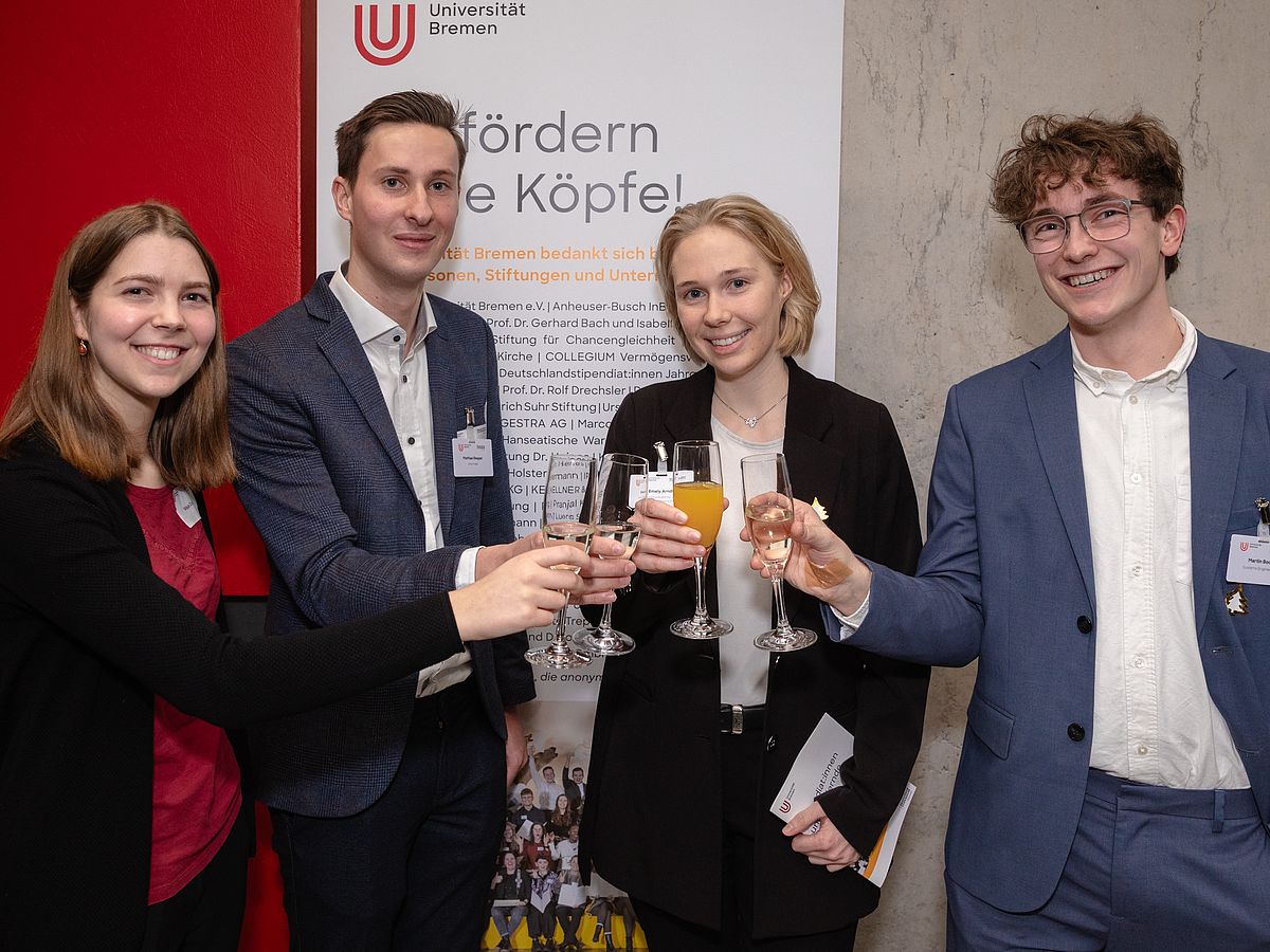 Vier Stipendiat:innen