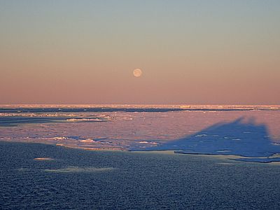 Silhouette of R/V Polarstern in the Arctic Ocean