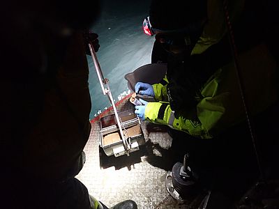 Sediment sampling for environmental DNA in the Polar Night, Svalbard