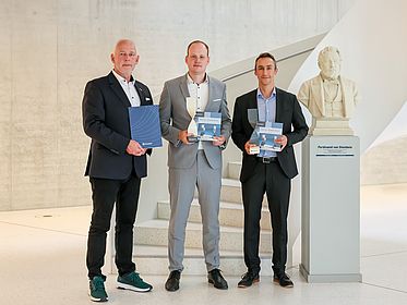 Prof. Dr. Christof Büskens (TOPAS Industriemathematik), Fabian Pöttker (Alpha Robotics Germany), Dr.-Ing. Mitja Echim (TOPAS Industriemathematik)
