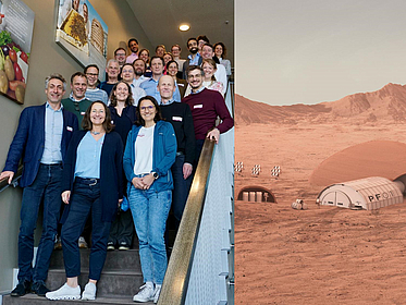 Gruppenbild neben Marslandschaft
