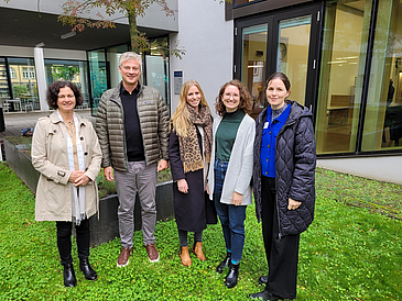 Gruppenbild der Teilnehmer:innen an der Auftaktveranstaltung