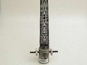 Lange Spiralfeder mit Masse