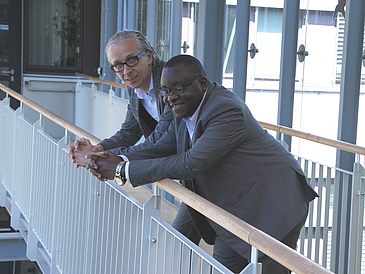 Professor Benedikt Buchner und Professor Alex Boniface Makulilo