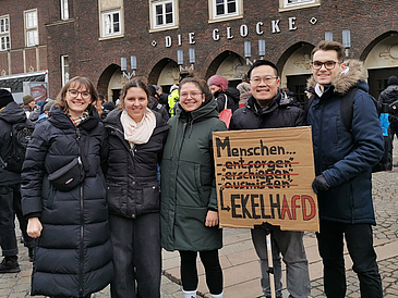 Wissenschaftliche Mitarbeitende auf der Demonstration