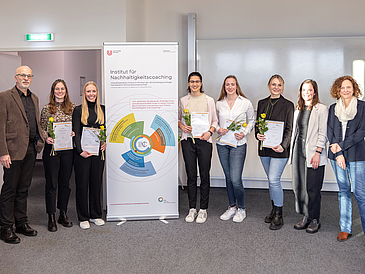 Gruppenbild zur Gründung des Institutus für Nachhaltigkeitscoaching