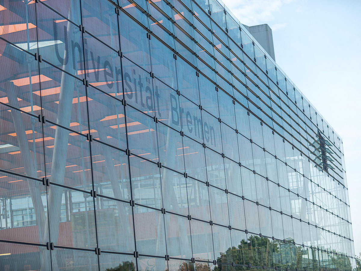 Starke Partner in Wissenschaft, Wirtschaft und Gesellschaft Die Fassade der Glashalle.