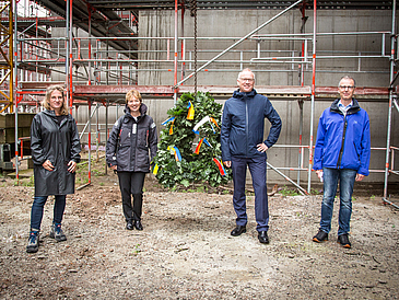 Jana Wenz, Projektleitung Architekturbüro ksg, Dr. Claudia Schilling, Senatorin für Wissenschaft und Häfen, Rektor Prof. Dr.-Ing Bernd Scholz-Reiter, Prof. Dr. Michael W. Friedrich, Nutzervertreter (v.l.)